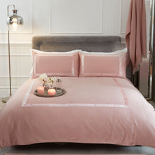 Load image into Gallery viewer, Sienna Crushed Velvet Border Duvet Set - Blush Pink
