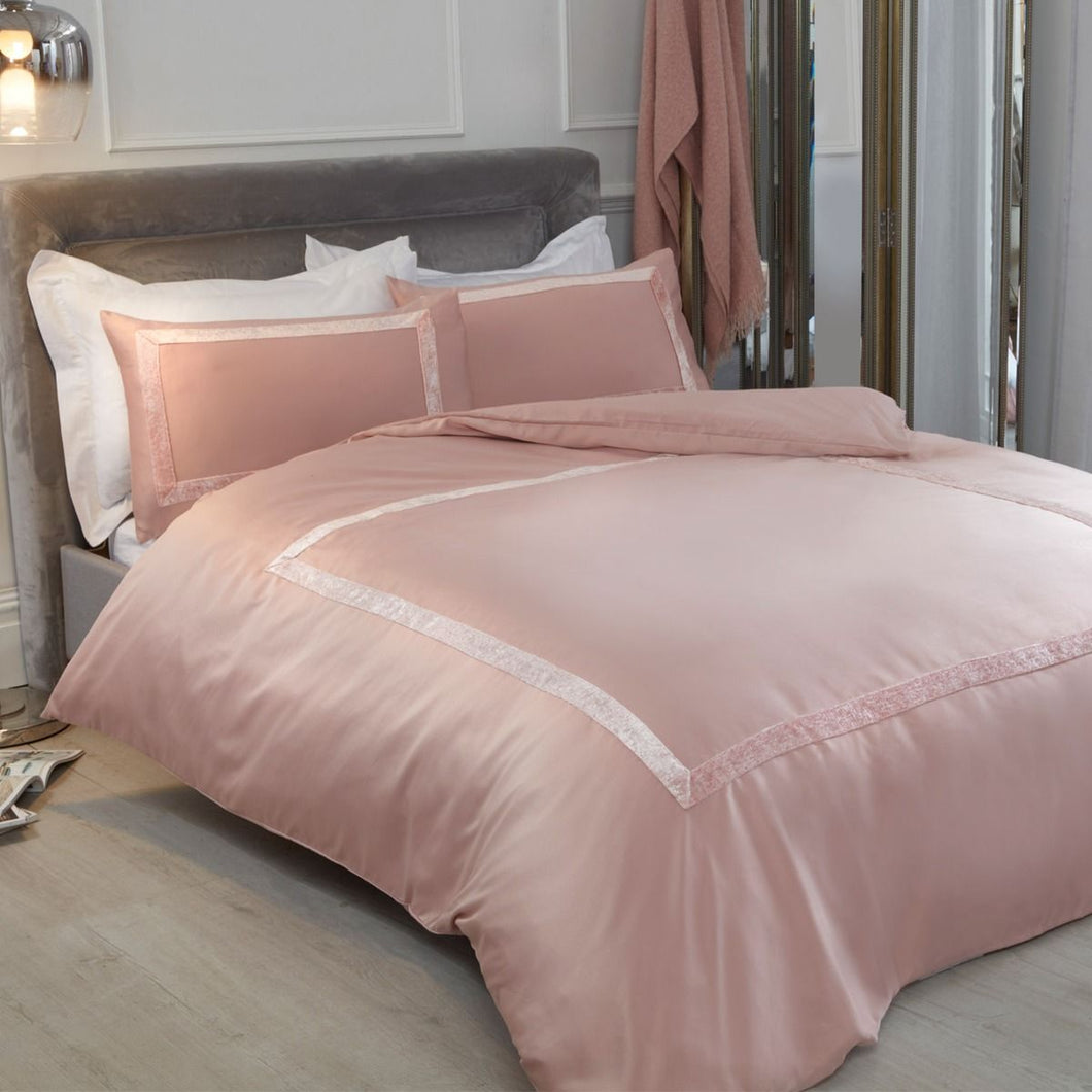 Sienna Crushed Velvet Border Duvet Set - Blush Pink