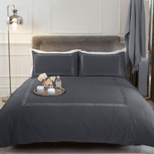 Load image into Gallery viewer, Sienna Crushed Velvet Border Duvet Set - Silver Grey
