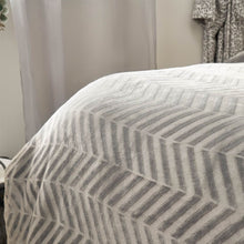 Load image into Gallery viewer, Sienna Herringbone Flannel Fleece Duvet - Silver
