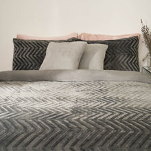 Load image into Gallery viewer, Sienna Herringbone Flannel Fleece Duvet - Charcoal
