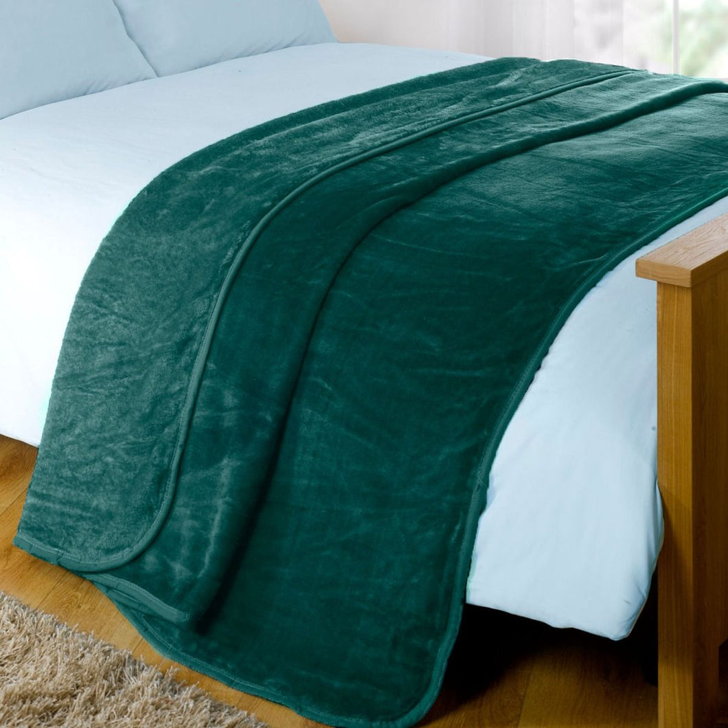 Faux Fur Green Throw 200 x 240cm