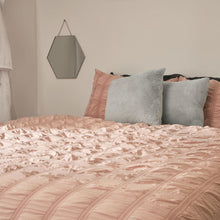 Load image into Gallery viewer, Sienna Square Seersucker Duvet Set - Blush
