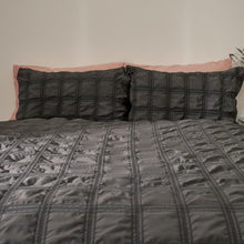 Load image into Gallery viewer, Sienna Square Seersucker Duvet Set - Charcoal
